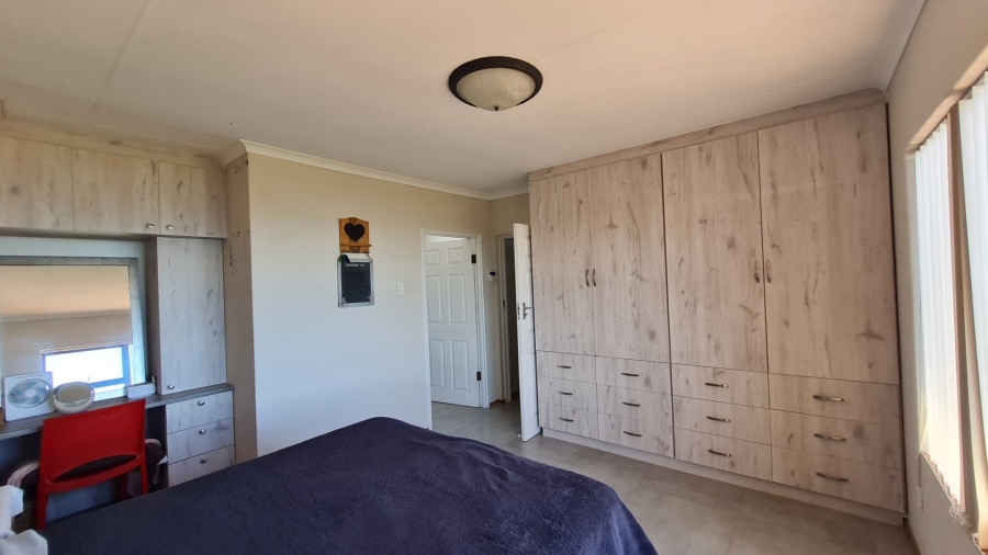 4 Bedroom Property for Sale in Dana Bay Western Cape